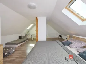 Prodej rodinného domu, Kluky - Dobešice, 220 m2