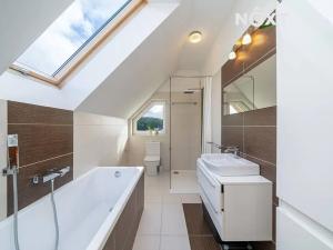 Prodej bytu 2+kk, Velká Bystřice, Na Vyhlídce, 64 m2