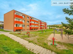 Prodej bytu 2+1, Brtnice, Nad Práchovnou, 57 m2