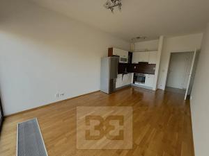 Pronájem bytu 2+kk, Praha - Holešovice, Jankovcova, 50 m2