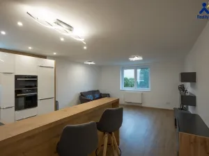 Prodej bytu 2+kk, Velešovice, 62 m2