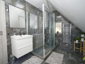 Prodej rodinného domu, Poličná, 180 m2