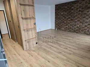 Pronájem bytu 3+kk, Praha - Horní Měcholupy, Livornská, 73 m2