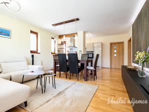 Pronájem rodinného domu, Měšice, Nad Babím dolem, 131 m2