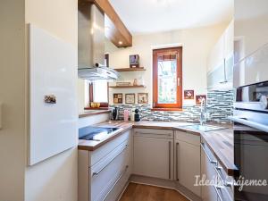 Pronájem rodinného domu, Měšice, Nad Babím dolem, 131 m2