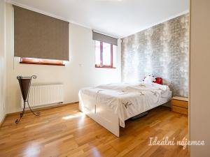 Pronájem rodinného domu, Měšice, Nad Babím dolem, 131 m2