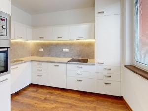 Pronájem bytu 2+1, Otrokovice, Nádražní, 60 m2