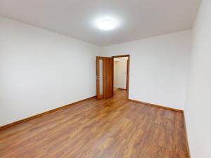 Pronájem bytu 2+1, Otrokovice, Nádražní, 60 m2