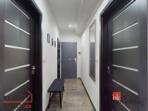 Prodej bytu 3+1, Chomutov, Bezručova, 81 m2