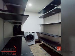 Prodej bytu 3+1, Chomutov, Bezručova, 81 m2