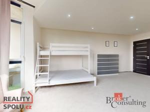 Prodej bytu 3+1, Chomutov, Bezručova, 81 m2