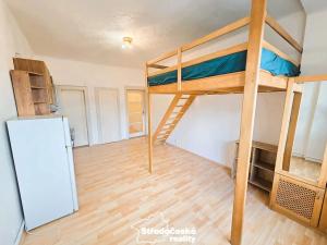 Pronájem bytu 1+kk, Praha - Holešovice, V zákoutí, 30 m2