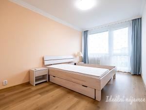 Pronájem bytu 3+1, Praha - Kobylisy, Kurkova, 92 m2