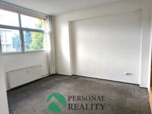Prodej bytu 3+1, Zruč nad Sázavou, náměstí Míru, 64 m2