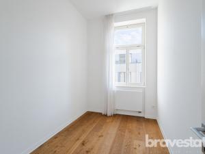 Prodej bytu 3+kk, Praha - Smíchov, Kmochova, 69 m2