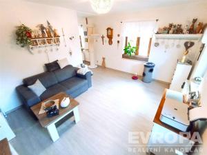 Prodej rodinného domu, Bezvěrov - Chudeč, 180 m2