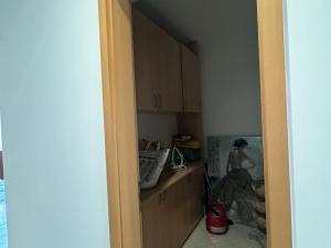 Pronájem bytu 3+kk, Praha - Liboc, Naardenská, 122 m2