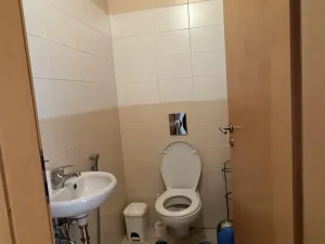 Pronájem bytu 3+kk, Praha - Liboc, Naardenská, 100 m2