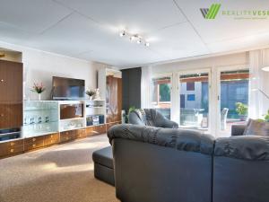 Prodej rodinného domu, Hluboké Dvory, 190 m2