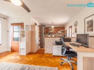 Prodej rodinného domu, Zahrádky, 196 m2