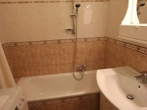 Pronájem bytu 2+1, Praha - Nové Město, Dřevná, 80 m2