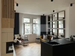 Prodej bytu 2+kk, Karlovy Vary, Sadová, 49 m2