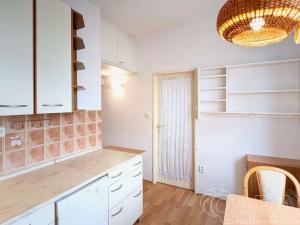 Pronájem bytu 2+1, Praha, Poděbradská, 55 m2