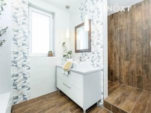 Prodej bytu 4+kk, Větrušice, Jižní, 96 m2