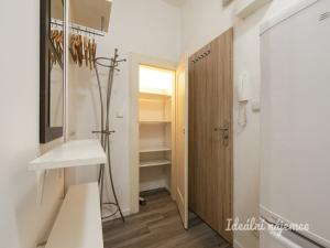 Pronájem bytu 2+1, Praha - Vysočany, Novovysočanská, 56 m2