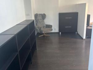 Prodej bytu 3+kk, Praha - Bubeneč, Národní obrany, 50 m2