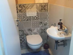 Prodej bytu 3+kk, Praha - Bubeneč, Národní obrany, 50 m2