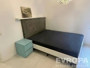 Prodej bytu 2+kk, Praha - Bubeneč, Národní obrany, 50 m2