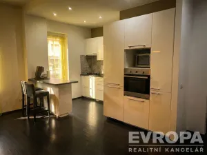 Prodej bytu 3+kk, Praha - Bubeneč, Národní obrany, 50 m2