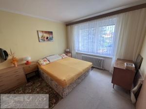 Prodej bytu 3+1, Kosmonosy, Pod koupalištěm, 80 m2