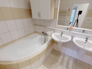 Pronájem bytu 4+kk, Pelhřimov, Dolnokubínská, 89 m2