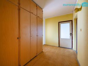 Prodej bytu 3+1, Rotava, Sídliště, 75 m2