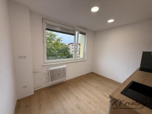 Prodej bytu 1+1, Vsetín, Ohrada, 34 m2