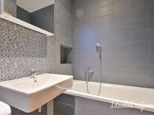 Pronájem bytu 2+1, Brno, Zahradnická, 79 m2