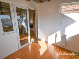 Pronájem bytu 2+1, Brno, Zahradnická, 79 m2