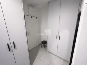 Prodej bytu 2+kk, Praha - Holešovice, V závětří, 49 m2