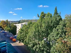 Pronájem bytu 3+1, Praha, Podolská, 115 m2