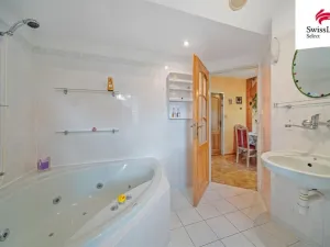 Prodej rodinného domu, Lomnice nad Popelkou, Komenského, 240 m2