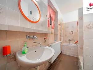 Prodej rodinného domu, Lomnice nad Popelkou, Komenského, 240 m2