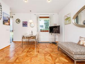 Prodej bytu 1+kk, Praha - Dejvice, Matějská, 33 m2