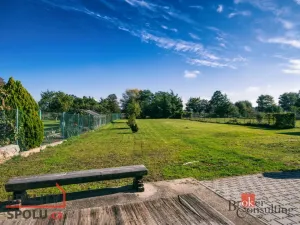 Prodej rodinného domu, Odrovice, 386 m2