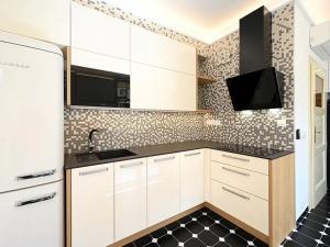 Pronájem bytu 3+kk, Praha - Smíchov, Na Březince, 99 m2