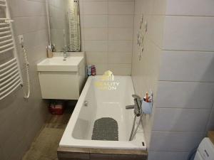 Prodej bytu 3+1, Chomutov, Kundratická, 74 m2