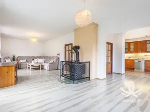 Pronájem rodinného domu, Hrubá Skála, 145 m2