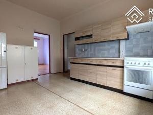 Prodej bytu 3+1, Králíky, U Zastávky, 148 m2