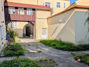 Prodej činžovního domu, Třeboň, Masarykovo nám., 1250 m2